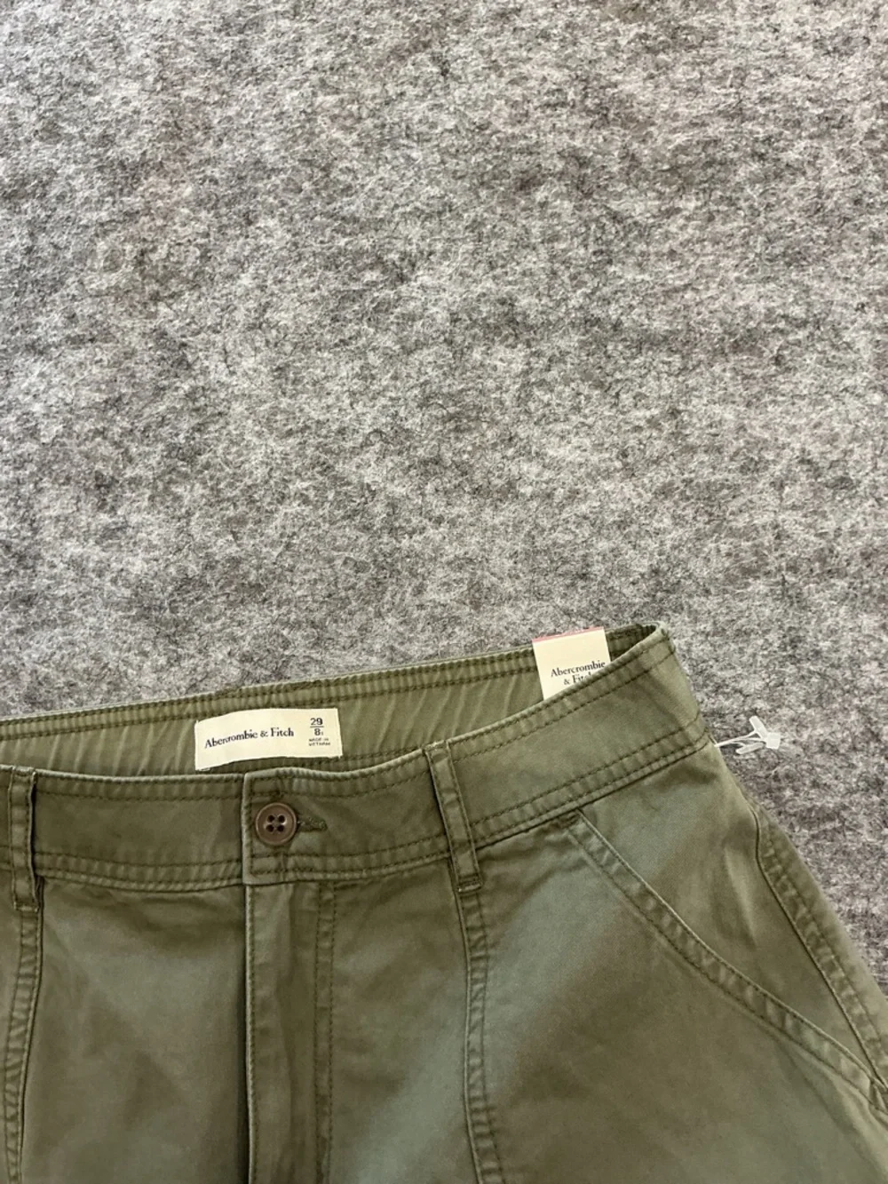 Abercrombie & Fitch Olive Green Men's Cargo Pants with Utility Pockets Size 29|8 - Picture 2 of 4